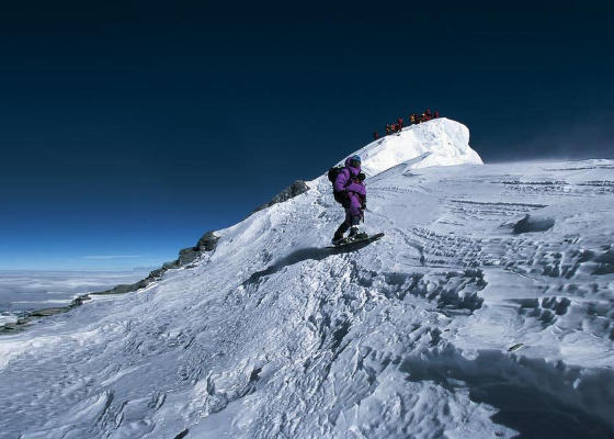 COBORÂREA DE PE EVEREST