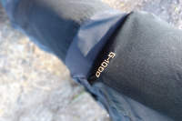 pantaloni rezistenți la abraziune