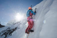 crampoane de alpinism