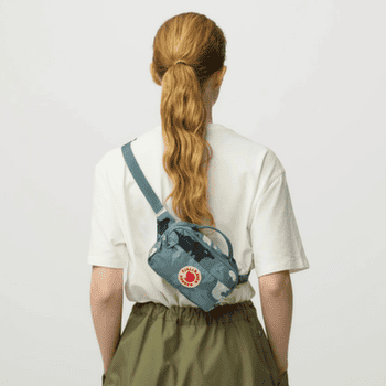 Rinichi Fjällräven KANKEN GRAPHICS HIP PACK Nimbus Blue-Hidden Animals