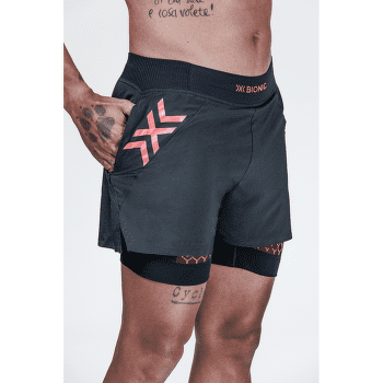 Pantaloni scurți X-Bionic TWYCE RACE 2in1 SHORTS MEN Black/Charcoal