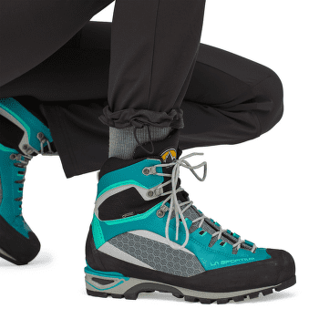 Pantaloni Patagonia Terravia Alpine Pants Women short Light Plume Grey