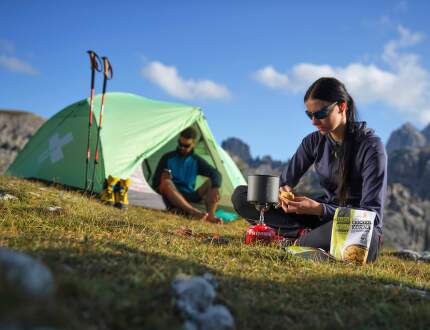 Lista de lucruri pentru camping și dormit într-un cort